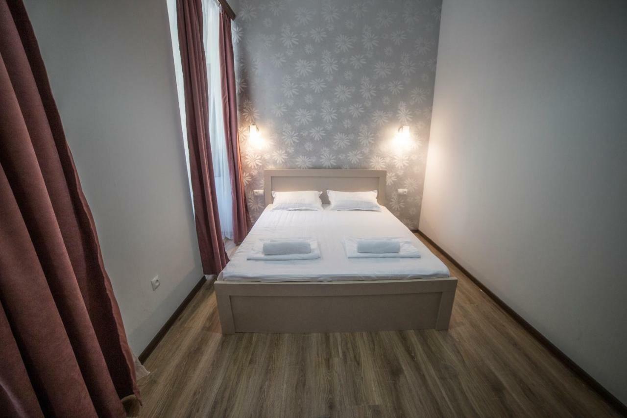 Your Apartment In This City N2 Tbilisi ภายนอก รูปภาพ